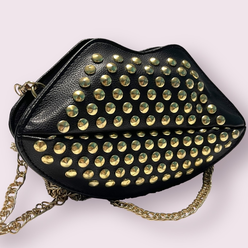 Kiss Stud Faux Leather Gold Chain Shoulder Bag